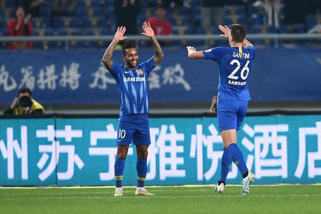 英联杯-伊萨克破门戈登建功 阿森纳0-2纽卡斯尔